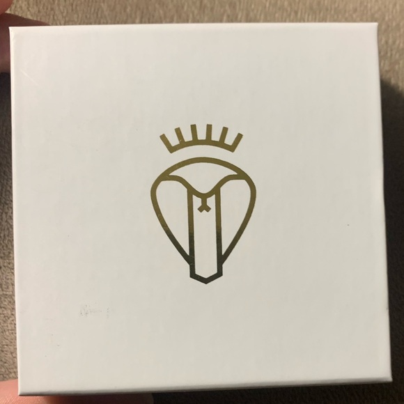 Battington Lashes w/mini glue - Picture 2 of 6